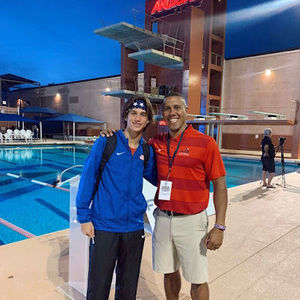 Meet your Posher, Bennett